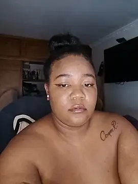 Snapshot of Daddys_girl1 chatting on November 9, 4:33 am Daddys girl1 online show from November 9, 4:33 am