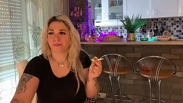 Monageil online show from February 16, 11:05 am