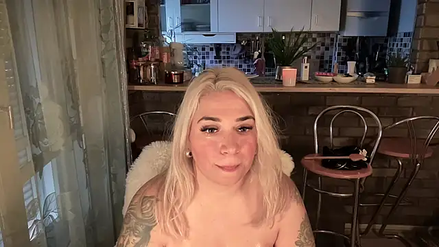 Monageil online show from March 3, 6:55 pm