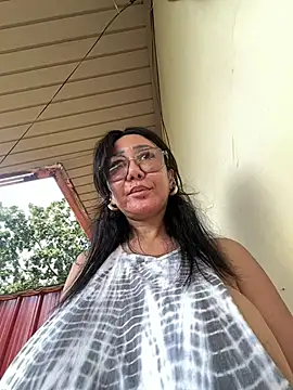 sweetieme online show from February 26, 5:09 am