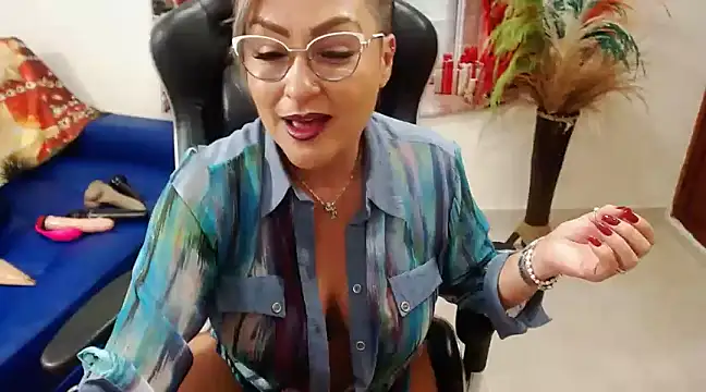 Tamara Luaren online show from December 21, 12:31 am