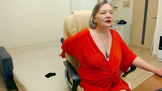 Snapshot of MomJaneSex chatting on September 29, 9:52 pm MomJaneSex online show from September 29, 9:52 pm