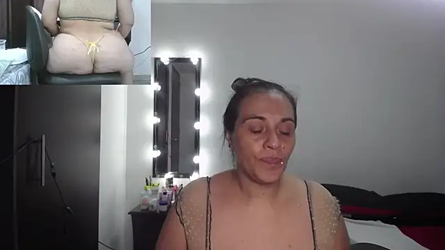 Snapshot of zoe_hotxxx chatting on February 23, 12:19 am zoe hotxxx online show from February 23, 12:19 am