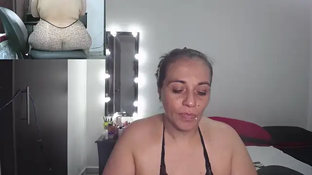 Snapshot of zoe_hotxxx chatting on March 5, 1:06 pm zoe hotxxx online show from March 5, 1:06 pm