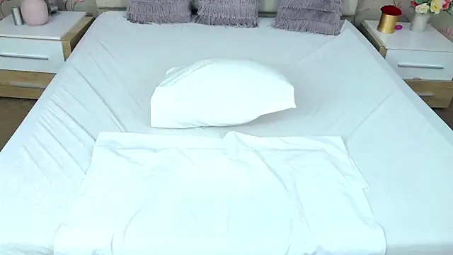 Snapshot of MatureVivian chatting on March 7, 7:41 am MatureVivian online show from March 7, 7:41 am