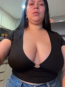 emilyjohanson online show from March 20, 1:48 pm