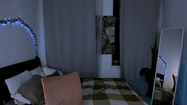 Snapshot of Deca_dance chatting on September 24, 4:21 pm Deca dance online show from September 24, 4:21 pm