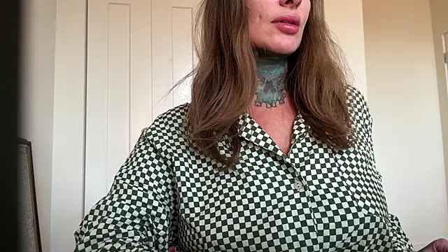 airgeadx online show from March 22, 11:20 pm