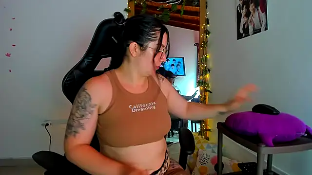 Susan Foxx online show from March 20, 7:46 pm