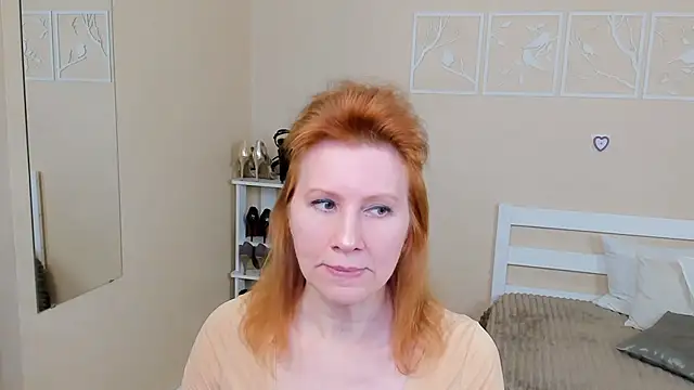 FoxySophia online show from February 6, 1:54 pm