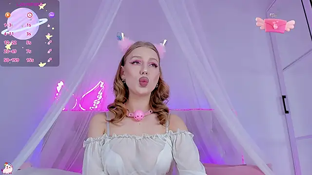 Snapshot of YourWildDestiny chatting on November 14, 9:35 pm YourWildDestiny online show from November 14, 9:35 pm