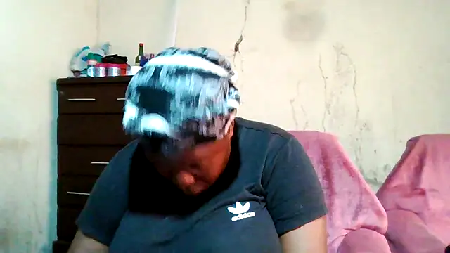 sexybigboobz online show from November 26, 6:47 am