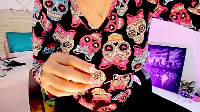 lilahSweet online show from November 12, 11:43 am