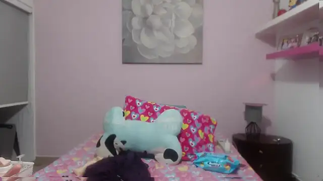 CindyCrawford online show from March 10, 3:23 am