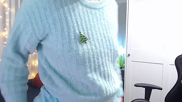 Lady Inari online show from December 11, 4:42 pm