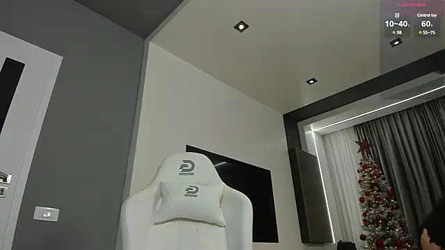 Snapshot of lissababe1 chatting on January 23, 5:52 pm lissababe1 online show from January 23, 5:52 pm