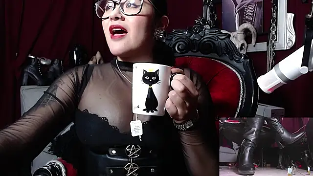 MeGoddesSara online show from January 4, 3:18 am