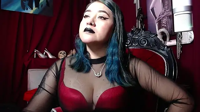 MeGoddesSara online show from March 5, 10:43 pm