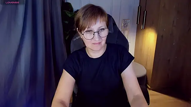 Paris Cherry online show from February 22, 4:40 pm