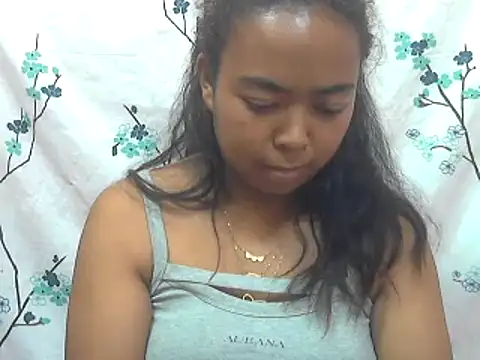 milkboobsgirl online show from February 28, 7:48 am