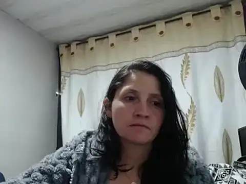 Snapshot of angel_sw chatting on March 1, 12:17 am angel sw online show from March 1, 12:17 am