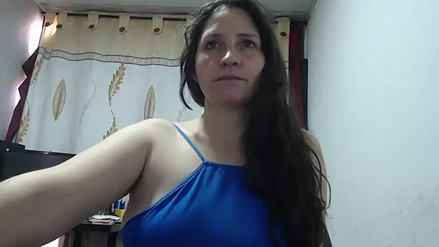 Snapshot of angel_sw chatting on October 13, 8:09 pm angel sw online show from October 13, 8:09 pm