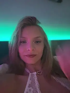 AnastasiaAniess online show from January 6, 8:28 pm