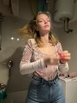 AnastasiaAniess online show from February 26, 8:33 pm