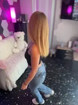 AnastasiaAniess online show from October 28, 12:52 pm