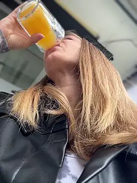 AnastasiaAniess online show from November 2, 11:01 am