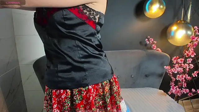 Snapshot of BrandiSweetie chatting on December 14, 4:42 pm BrandiSweetie online show from December 14, 4:42 pm