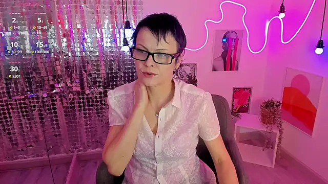 Snapshot of BrandiSweetie chatting on February 26, 2:03 pm BrandiSweetie online show from February 26, 2:03 pm