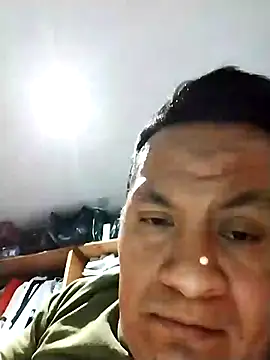 Snapshot of gusaven chatting on March 18, 9:42 am gusaven online show from March 18, 9:42 am