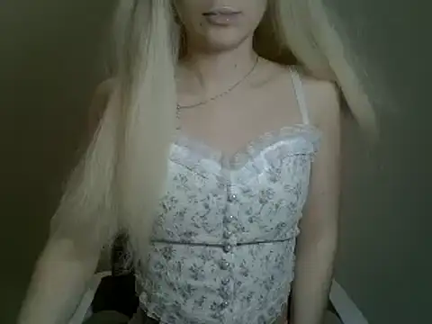 DitaVira online show from February 9, 9:28 pm