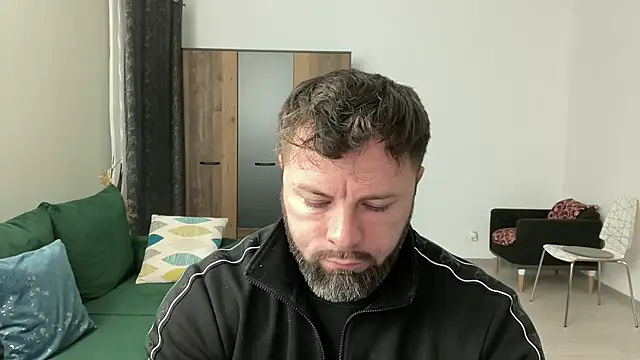 Snapshot of AlphaSparks chatting on December 11, 3:35 am AlphaSparks online show from December 11, 3:35 am