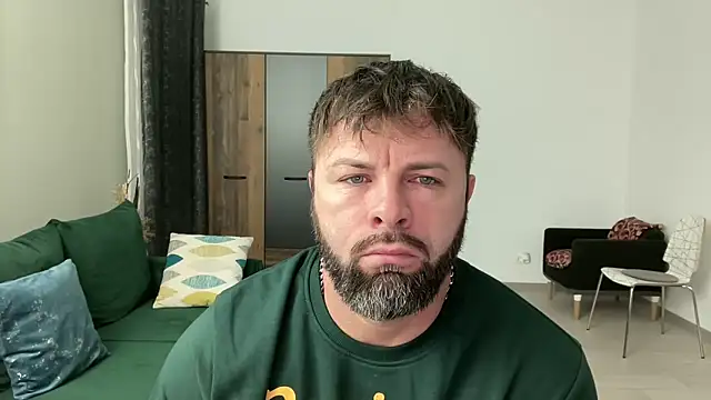 Snapshot of AlphaSparks chatting on December 18, 3:58 am AlphaSparks online show from December 18, 3:58 am