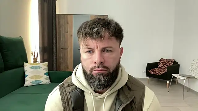 Snapshot of AlphaSparks chatting on January 20, 6:42 am AlphaSparks online show from January 20, 6:42 am