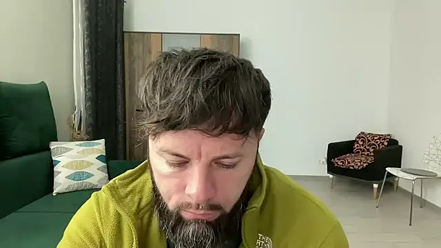 Snapshot of AlphaSparks chatting on February 6, 3:48 am AlphaSparks online show from February 6, 3:48 am