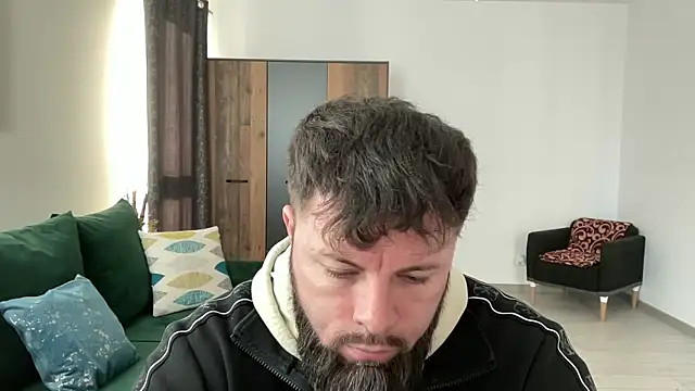 Snapshot of AlphaSparks chatting on March 6, 6:52 am AlphaSparks online show from March 6, 6:52 am