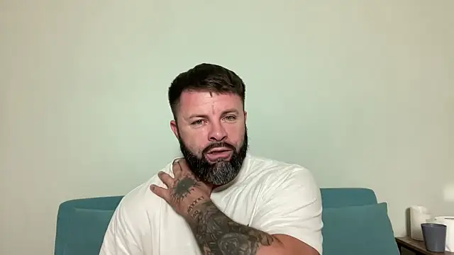 Snapshot of AlphaSparks chatting on September 12, 2:33 am AlphaSparks online show from September 12, 2:33 am