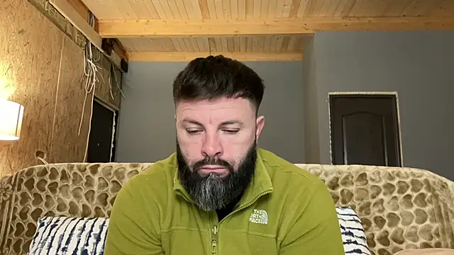 Snapshot of AlphaSparks chatting on October 21, 2:34 am AlphaSparks online show from October 21, 2:34 am