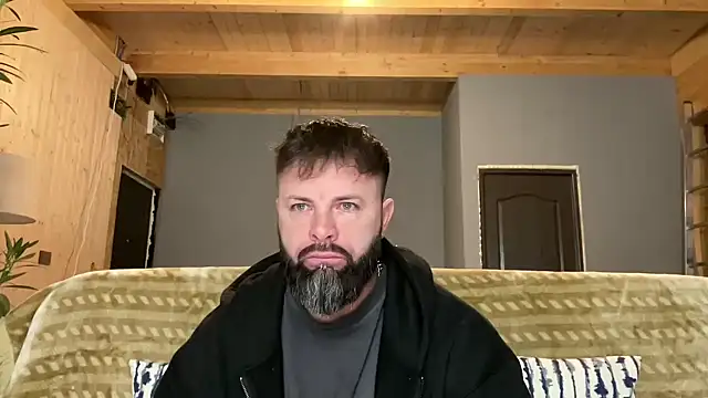 Snapshot of AlphaSparks chatting on November 5, 4:01 am AlphaSparks online show from November 5, 4:01 am