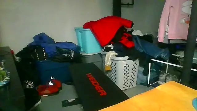 BigWayneBabyXXX online show from December 15, 3:11 am