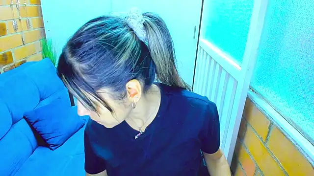 Penelope47 online show from December 18, 6:25 pm