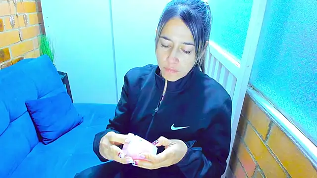 Penelope47 online show from December 18, 9:29 pm