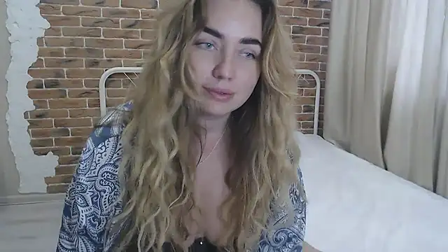 xxkristinaxx online show from February 13, 11:17 am