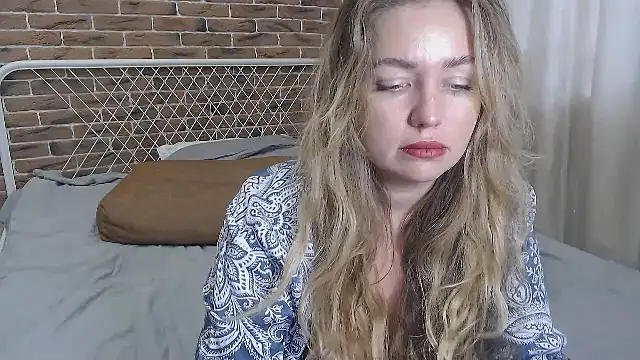 xxkristinaxx online show from March 13, 9:10 am