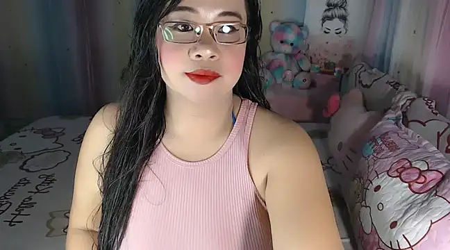 hersheykisses07 online show from February 15, 8:22 pm