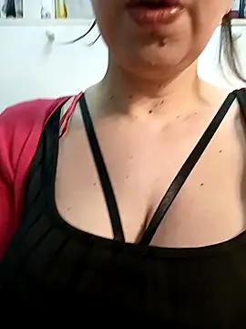 Dolcissima33 online show from February 19, 8:12 am