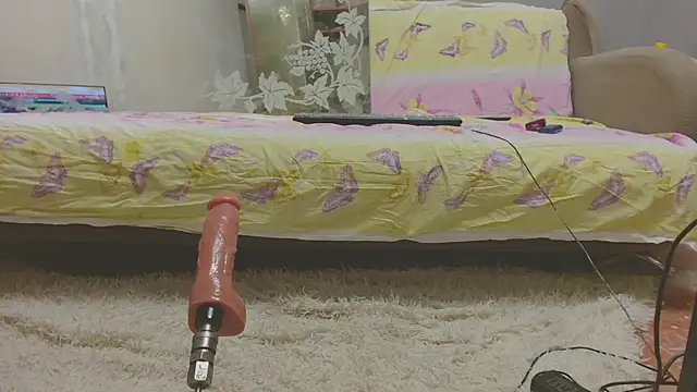 AlinasissyXX online show from November 28, 10:12 pm